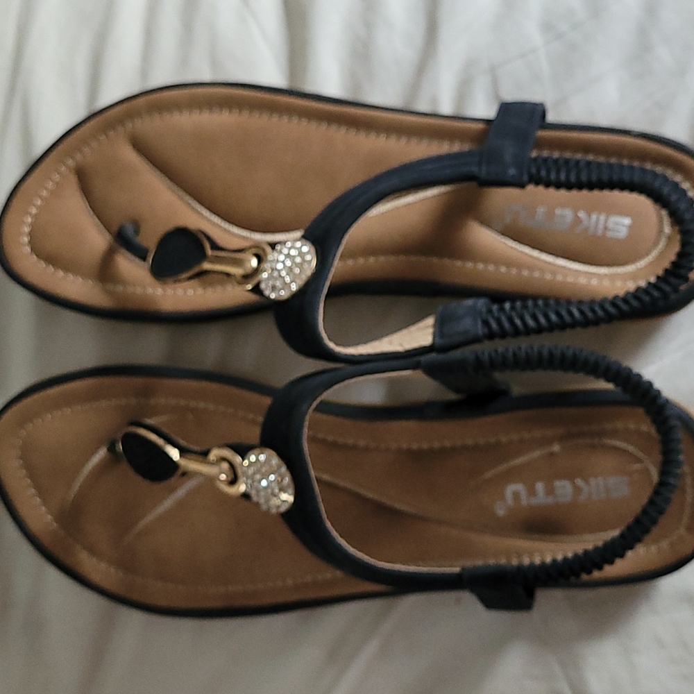 Navy ankle sandal